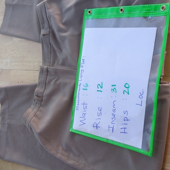 Jones New York Beige Blazer and Pants Set, Size 10‎ - Picture 9 of 12